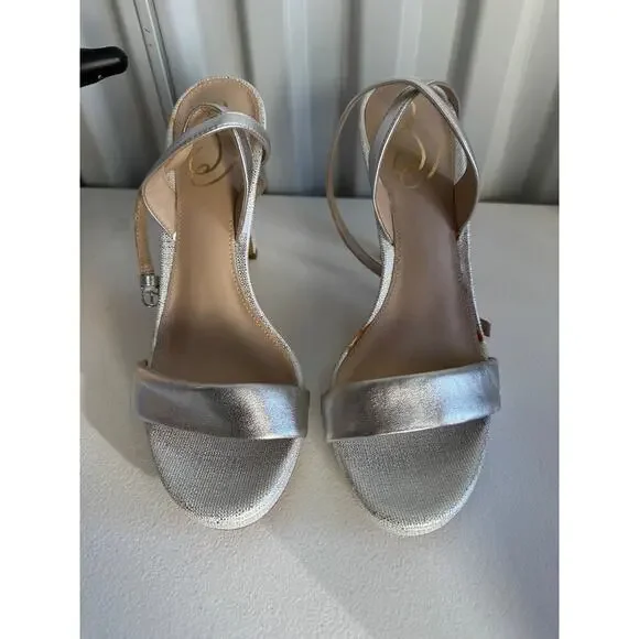 Sam Edelmen Silver Heels NWT 9 - Picture 1 of 4